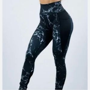 Buffbunny Black Marble Leggings